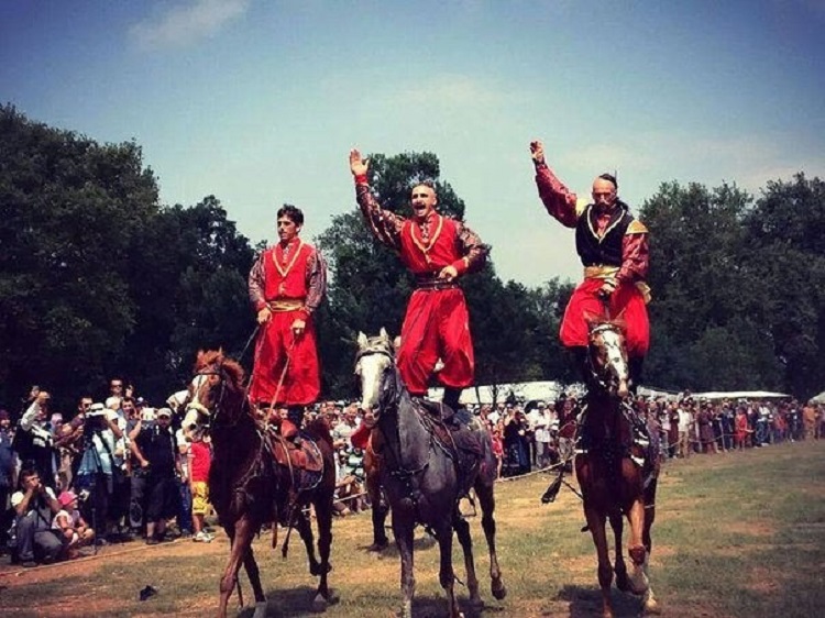 Козацькі забави