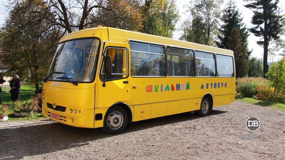 Автобуси «Школярики»