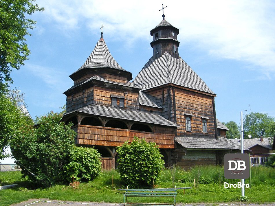 Dereviana tserkva Vozdvyzhennia Chesnoho Khresta (1613) ta dereviana dzvinytsia (1661) v Drohobychi