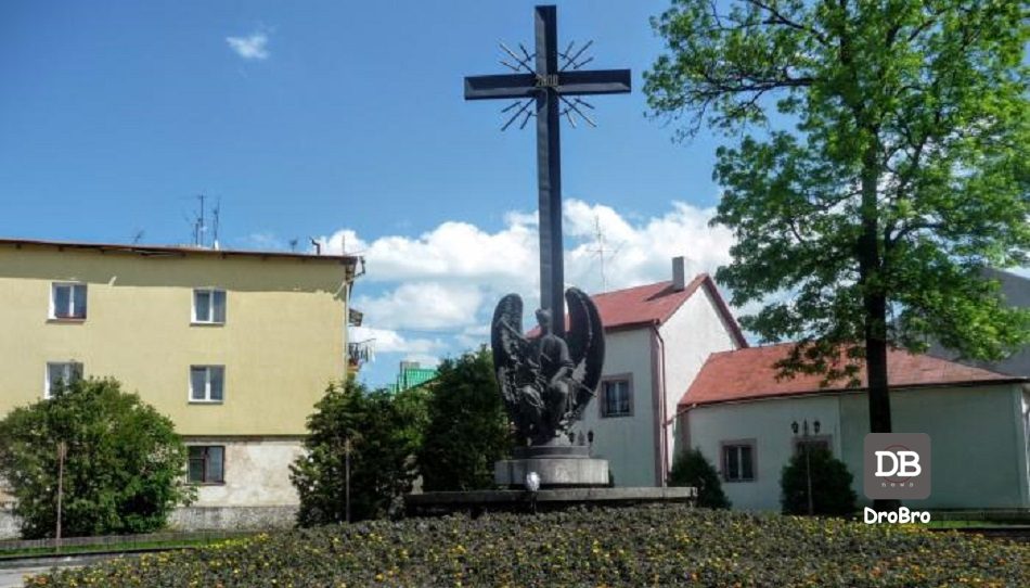 Pamiatnyk Bortsiam za voliu Ukrainy v Drohobychi