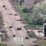 Українські морпіхи показали, як дронами доставляють їжу та ліки в окуповані Олешки (Відео)
