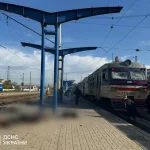 Жахливий російський удар по залізничному вокзалу в Дніпрі